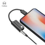Mcdodo 2A Fast Charging Aluminium Alloy 2 in 1 Charging and Audio 8 pin to 3.5mm Headphone Jack Adapter Splitter - Image 3